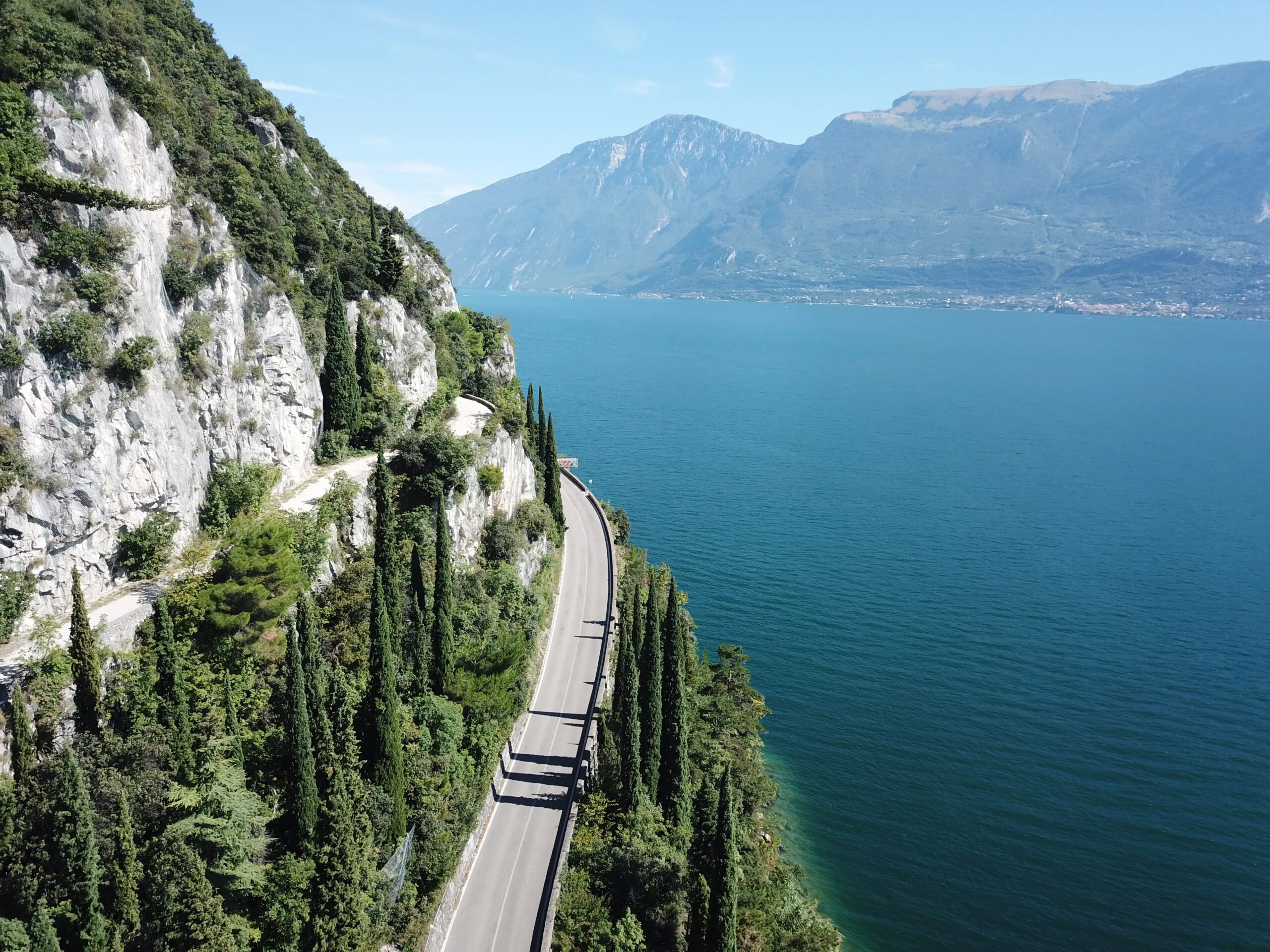 Aerial view of Residence Sermerio with pool and Lake Garda panorama